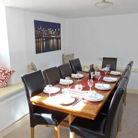 Hookstone House